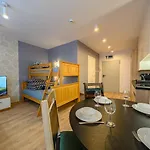Szymanówka Apartament *